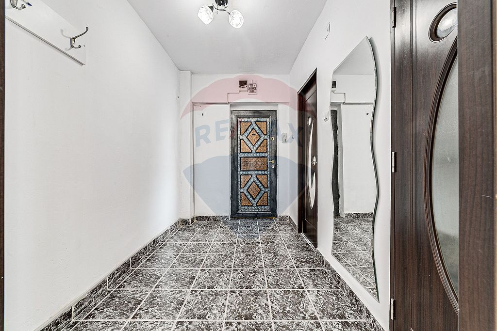 Apartament cu 2 camere de vânzare în zona Confectii