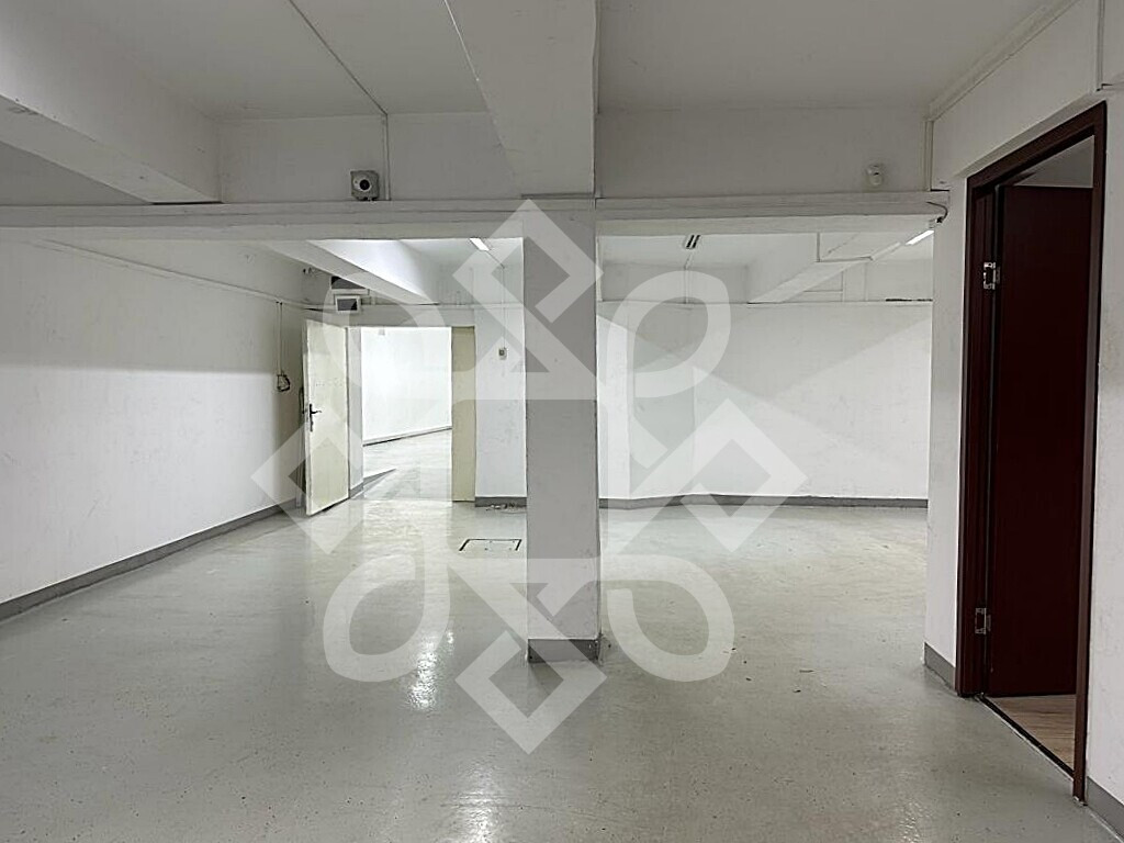 Spatiu comercial 130 mp de inchiriat zona Decebal