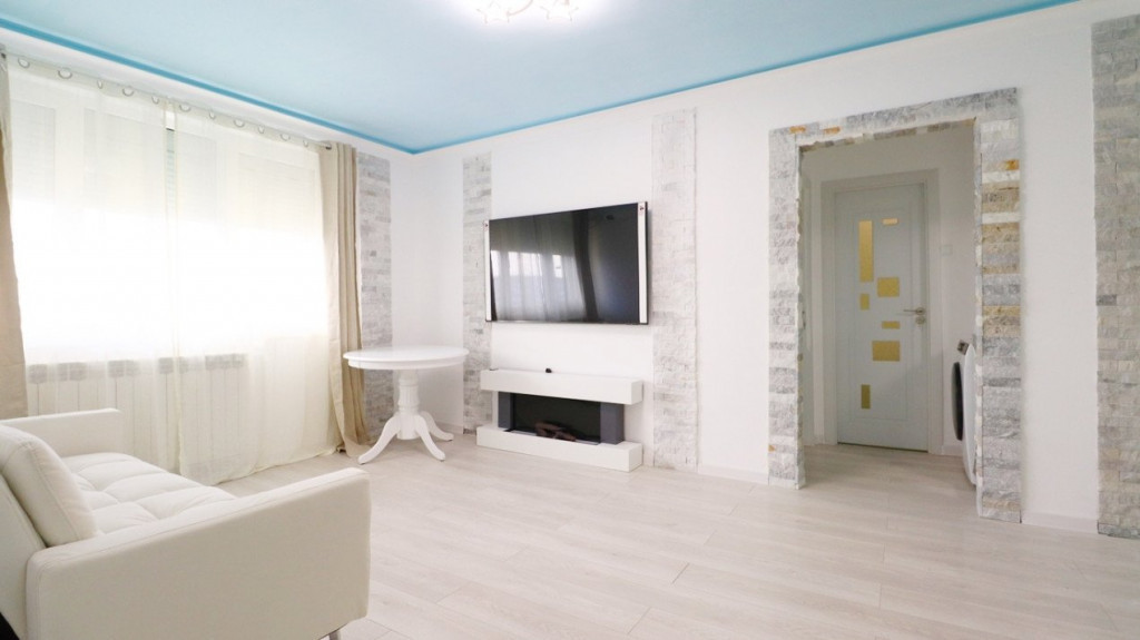 Inchiriere apart. 3 cam. 1 Mai | NOU Renovat, Mobilat si Uti