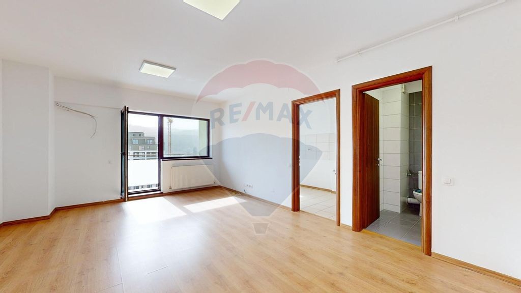 Apartament 3 camere cu vedere catre munti, Barcelona Resi...