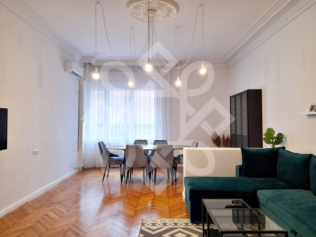 Apartament ultracentral de , zona Teatrului Oradea