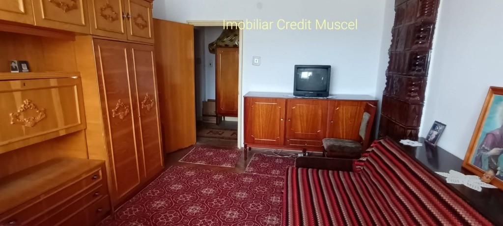 Apartament 2cam,etj.4/4,Campulung-Flamanda,Pret 40000 euro