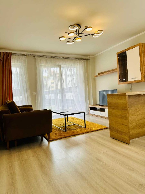 Apartament cu doua gradini