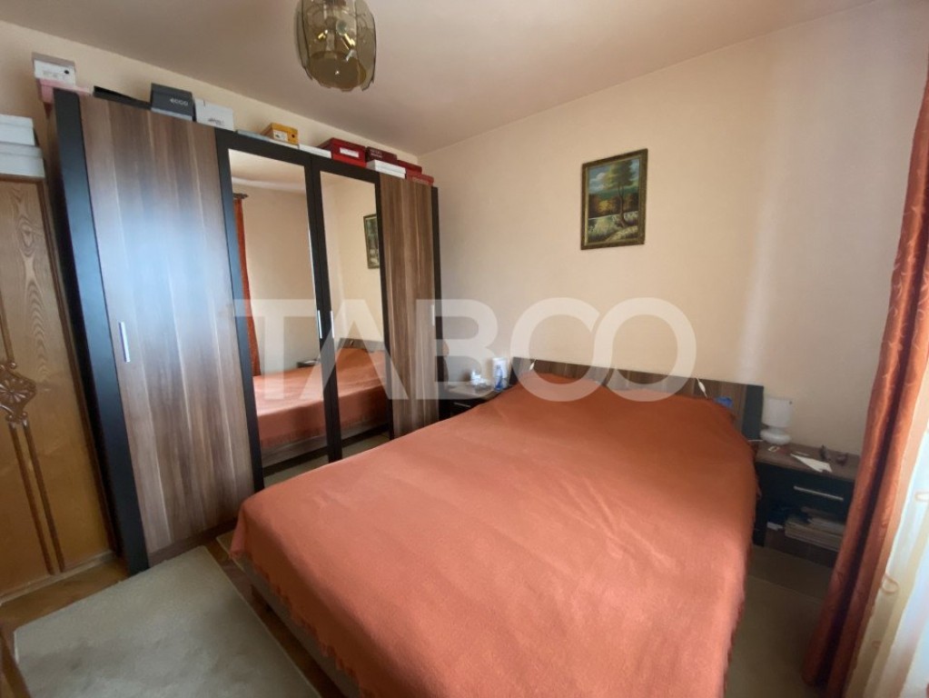 Apartament 3 camere 57 mp utili balcon 4 mp parcare Cetate A