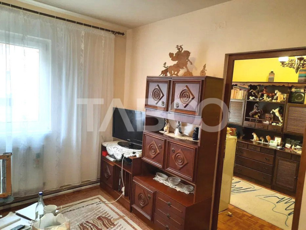 Apartament 2 camere etaj 2 investitie imobiliara Cedonia Sib