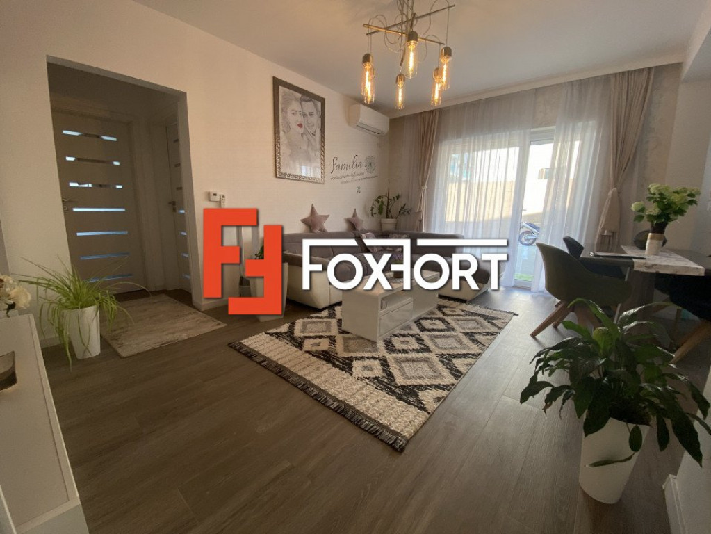 Apartament cu 3 camere, parter, curte proprie și terasa zon