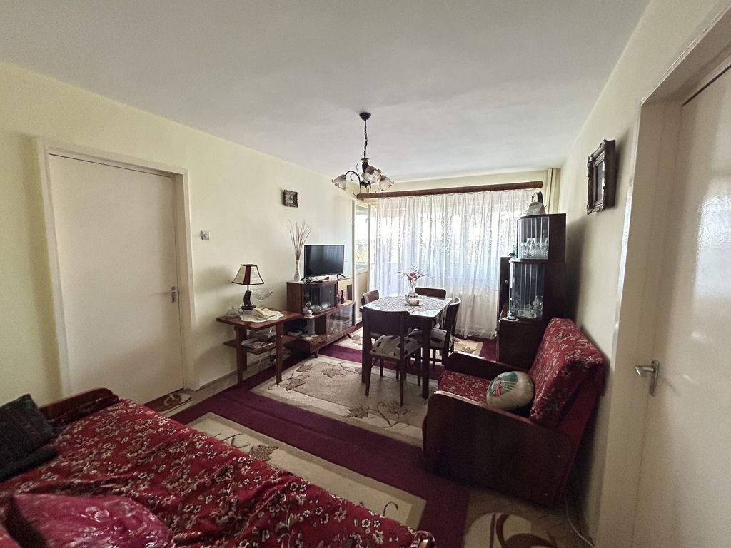 Apartament cu 2 camere în zona Abator