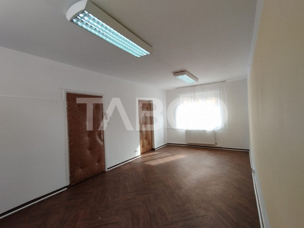 Spatiu de birou 3 camere 65 mp etaj 1 Calea Dumbravii Sibiu