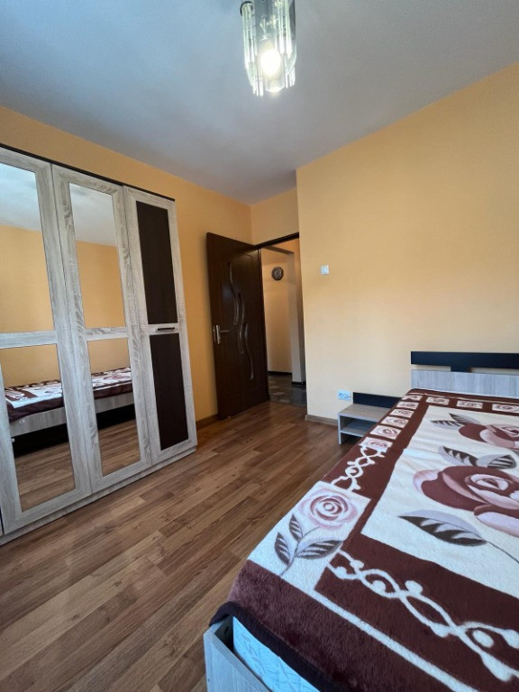 Apartament cu 2 camere Zona Nicolina