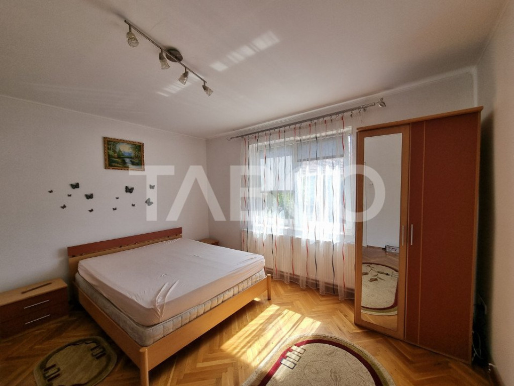 Apartament la casa de inchiriat 60 mpu si curte in zona Tigl