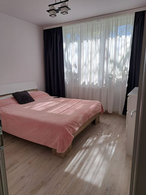 Apartament ,Tiglina 1,et 1,mobilat si utilat,la cheie