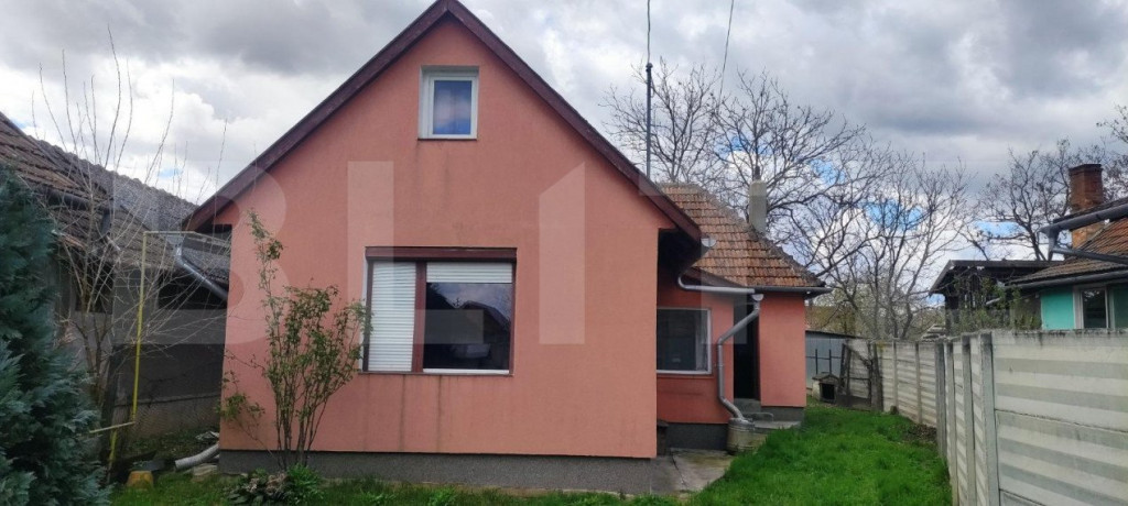 Casa la 33 km distanta fata de Oradea, in localitatea SALARD