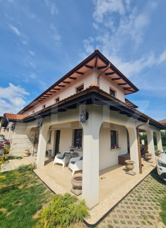 Casa deosebita, stil meditaranean, garaj, 500 mp de teren, z