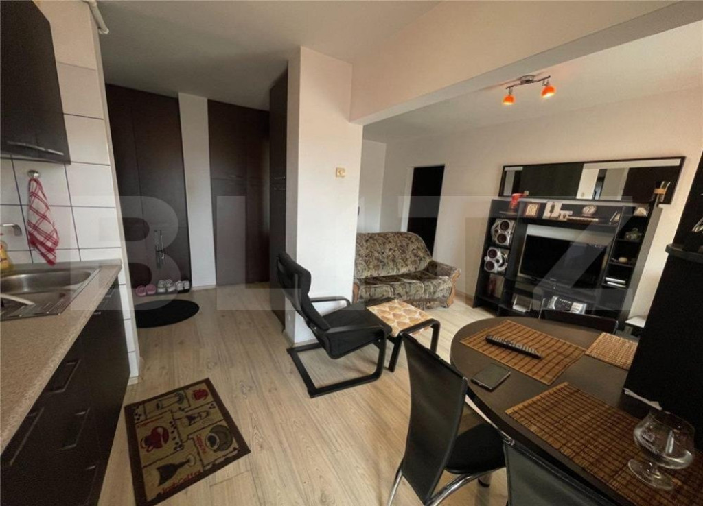 Apartament 3 camere, decomandat mobila la comanda Malu Rosu