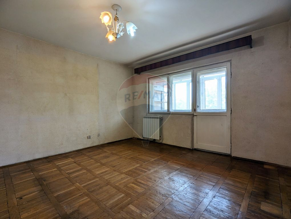 Apartament 3 camere de vanzare in Micro 3 Buzau