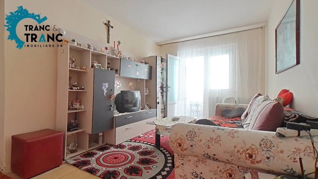 Apartament cu 3 camere la etaj intermediar, în Aurel Vlaicu (ID: 30614