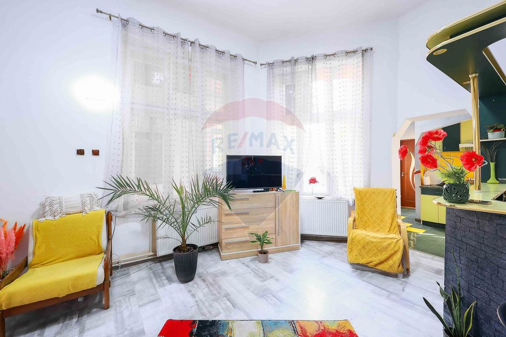 Apartament 4 Camere, Balcon, Ultracentral, Centrul Istori...