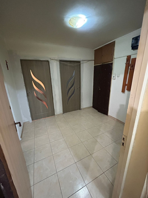 Apartament 4 Camere cu Centrala Proprie - Salaj Rahova