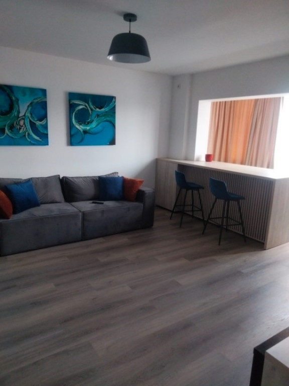 Apartament 2 camere decomandat - Decebal-Mobilat-utilat Lux