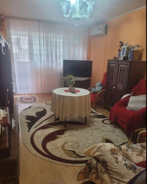 Apartament 3 camere langa Plaza Romania