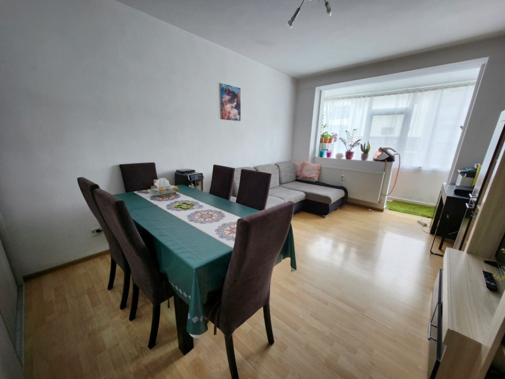 Apartament 3 camere Budimex,Constantin Brancoveanu