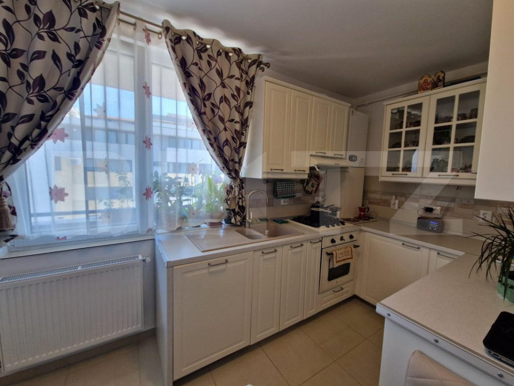 Apartament de 2 camere, 55 mp, la cheie cu balcon.