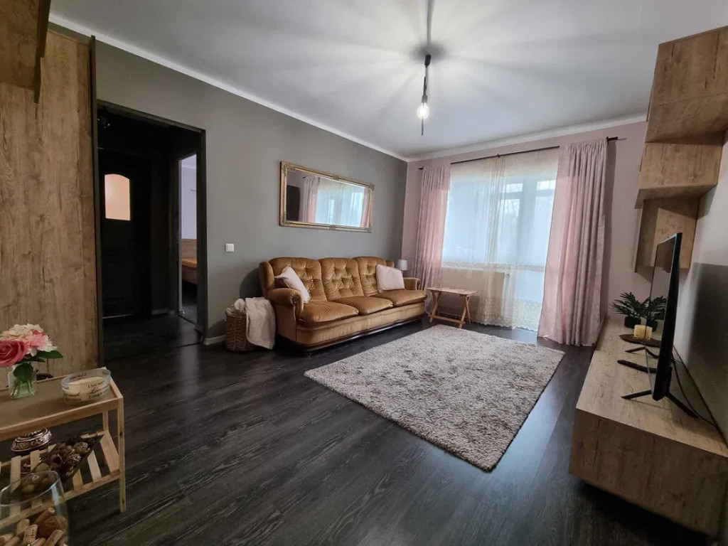 Apartament cu 3 camere Zona Marasesti