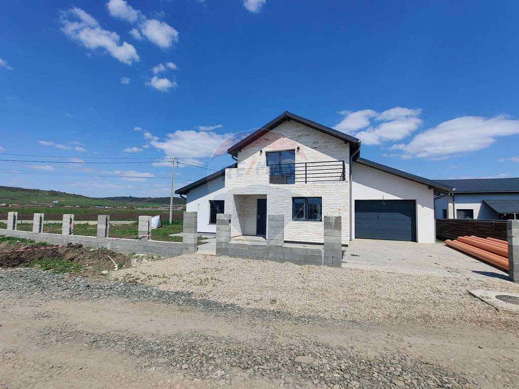 Casa individuala de vanzare in Jucu de Mijloc