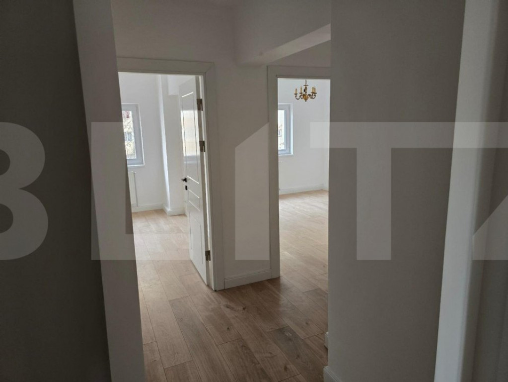 Apartament cu 3 camere decomandat