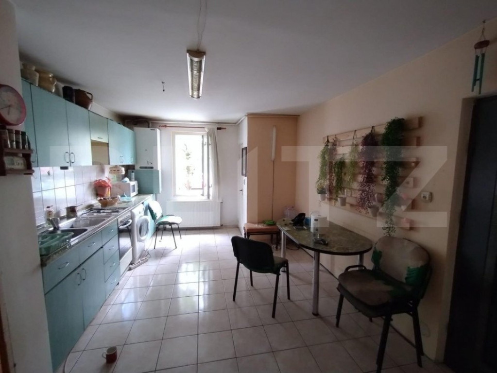 Apartament 3 camere, 70 mp, decomandat, parter inalt,zona Ga