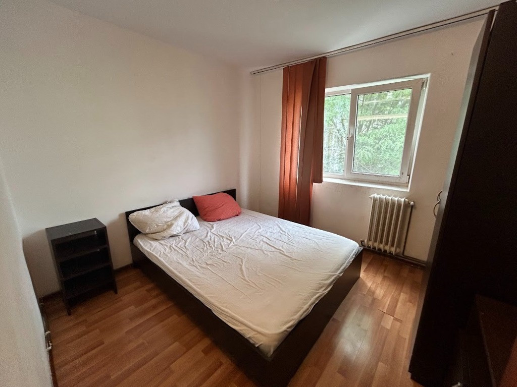 Apartament 4 camere Dacia