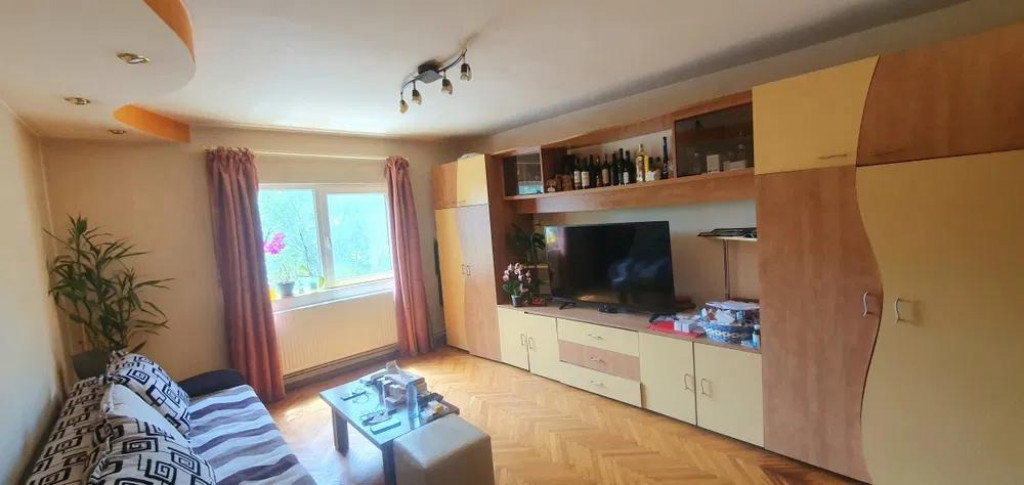 Apartament 4 camere