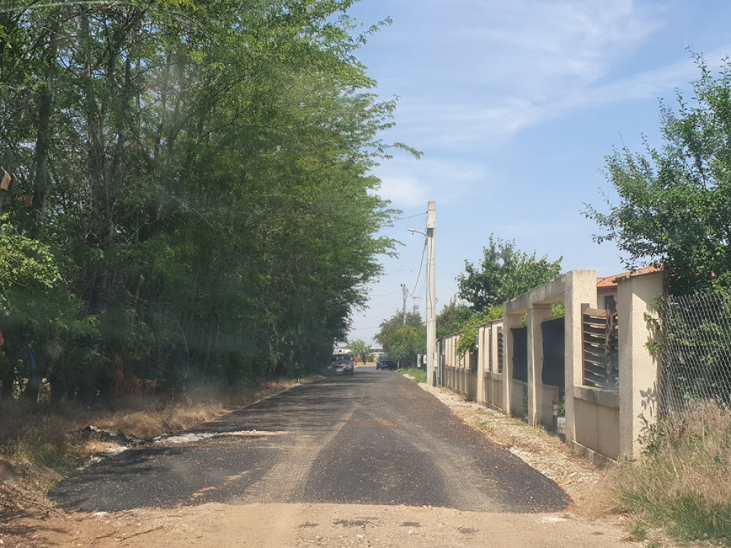 Teren In Balotesti,langa Dn1 Bucuresti Ploiesti, 1000 mp