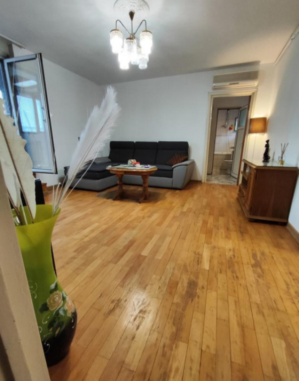 Apartament 3 camere - Victoriei