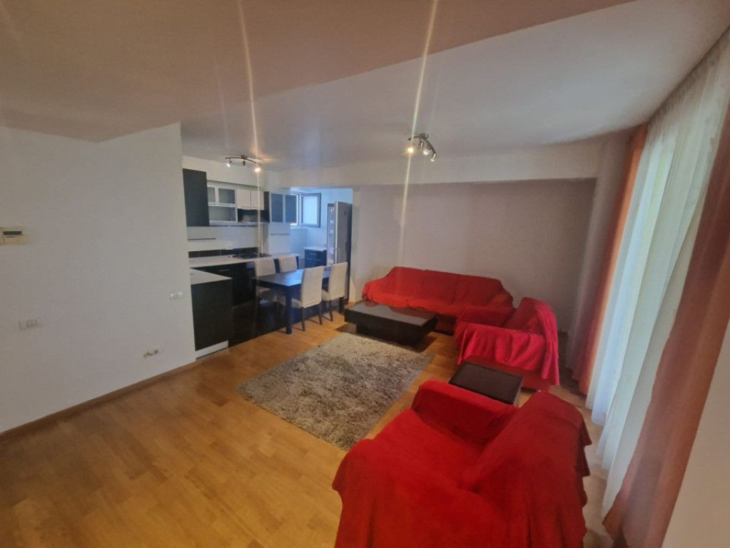 Apartament 3 camere - LOC DE PARCARE LA SUBTERAN - zona DECE