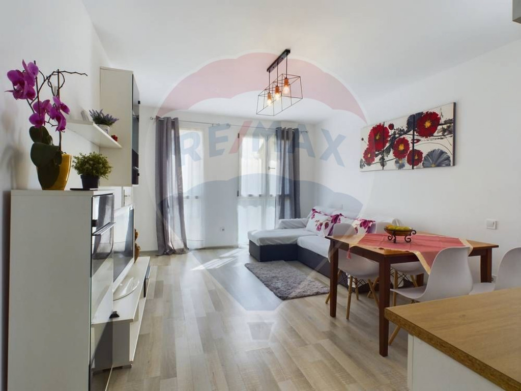 REZERVAT / Apartament 2 camere cu gradina proprie