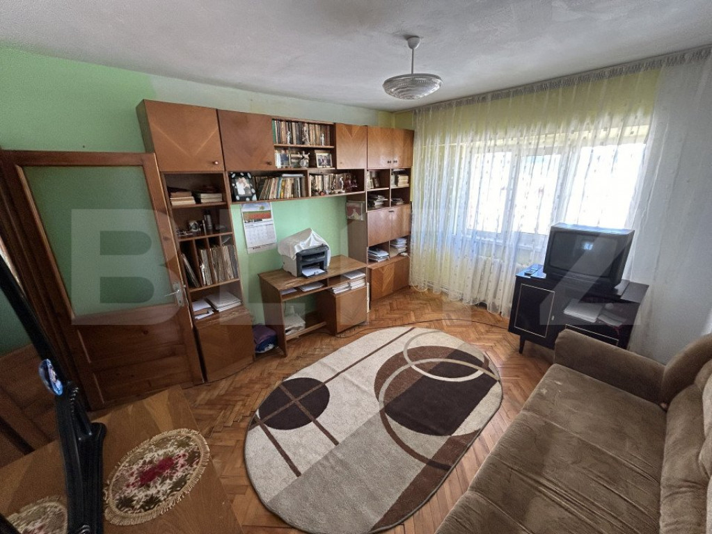 Apartament de 3 camere, 78 Mp utili, lift, zona Mihai Emines