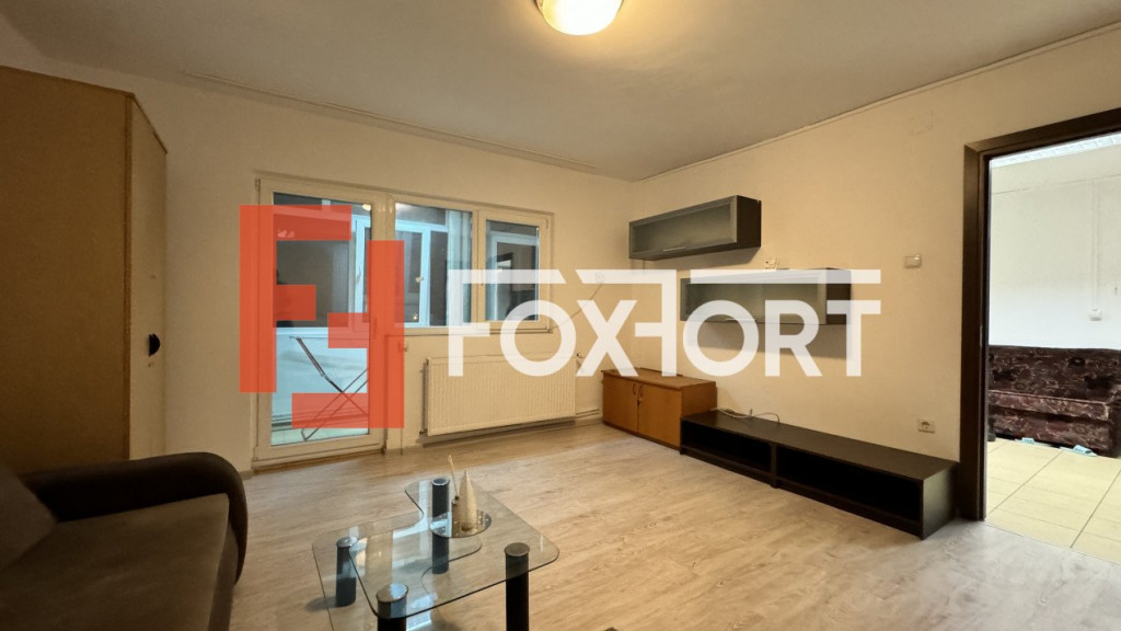 Apartament cu 3 camere si 2 bai de inchiriat, zona Complexul