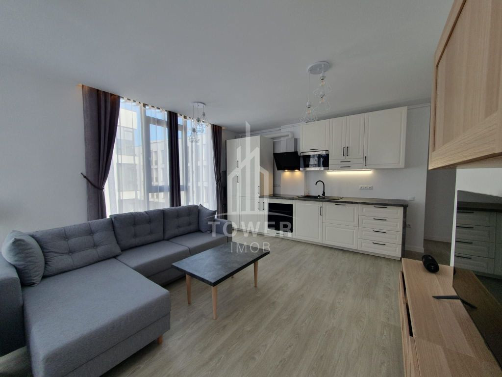 Apartament 3 camere de închiriat