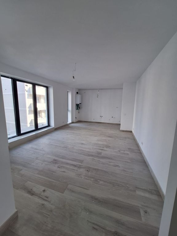 Apartament de 3 camere, cu gradina la 3 min de Parcul Her...