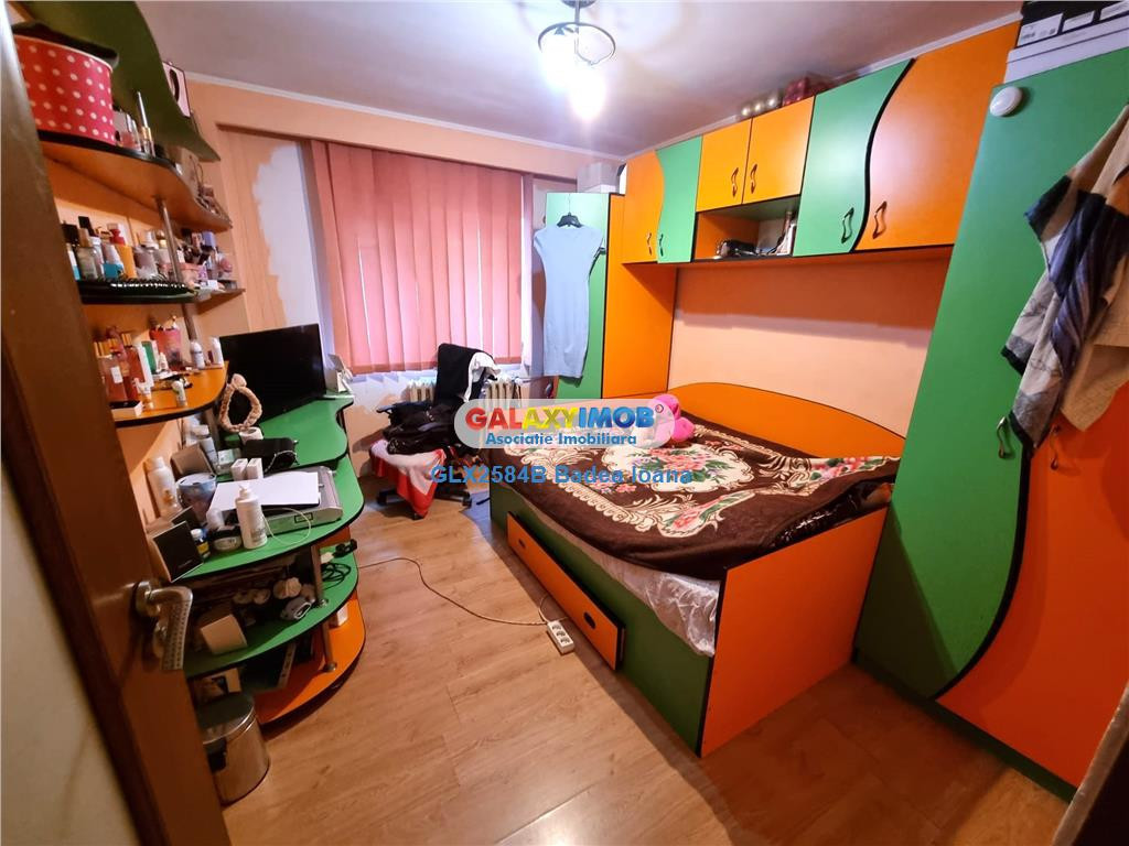 Apartament 4 camere bloc 1983 Titan - Fizicienilor