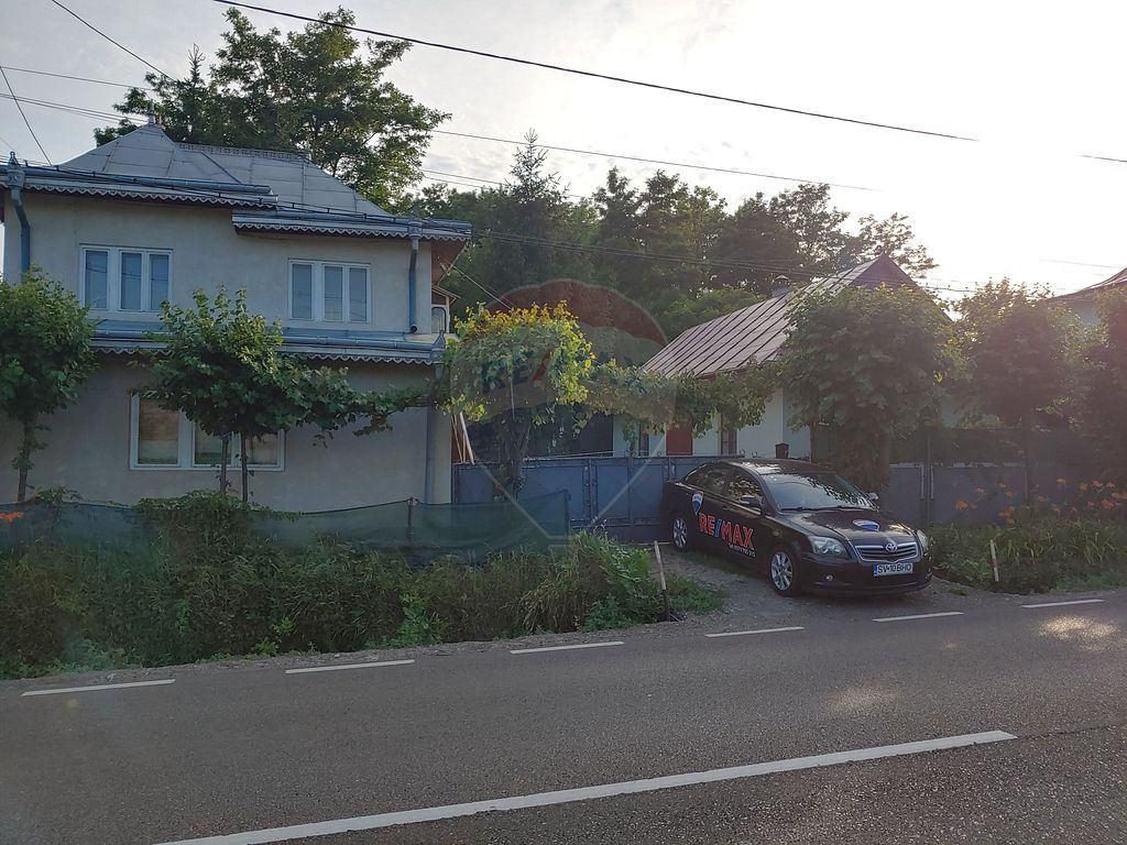 Casă / Vilă de vânzare in Bunesti-Suceava cu 10000 mp ...