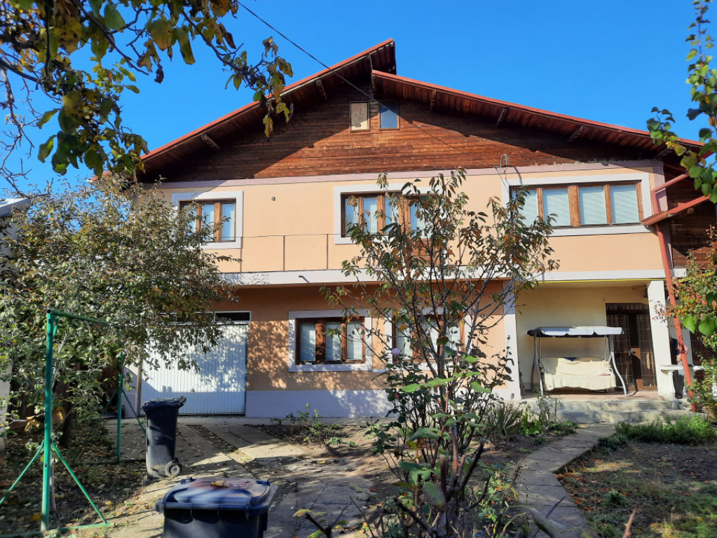 Str. Bobalna - 621 mp teren, 6 Camere - Vila - teren, garaj