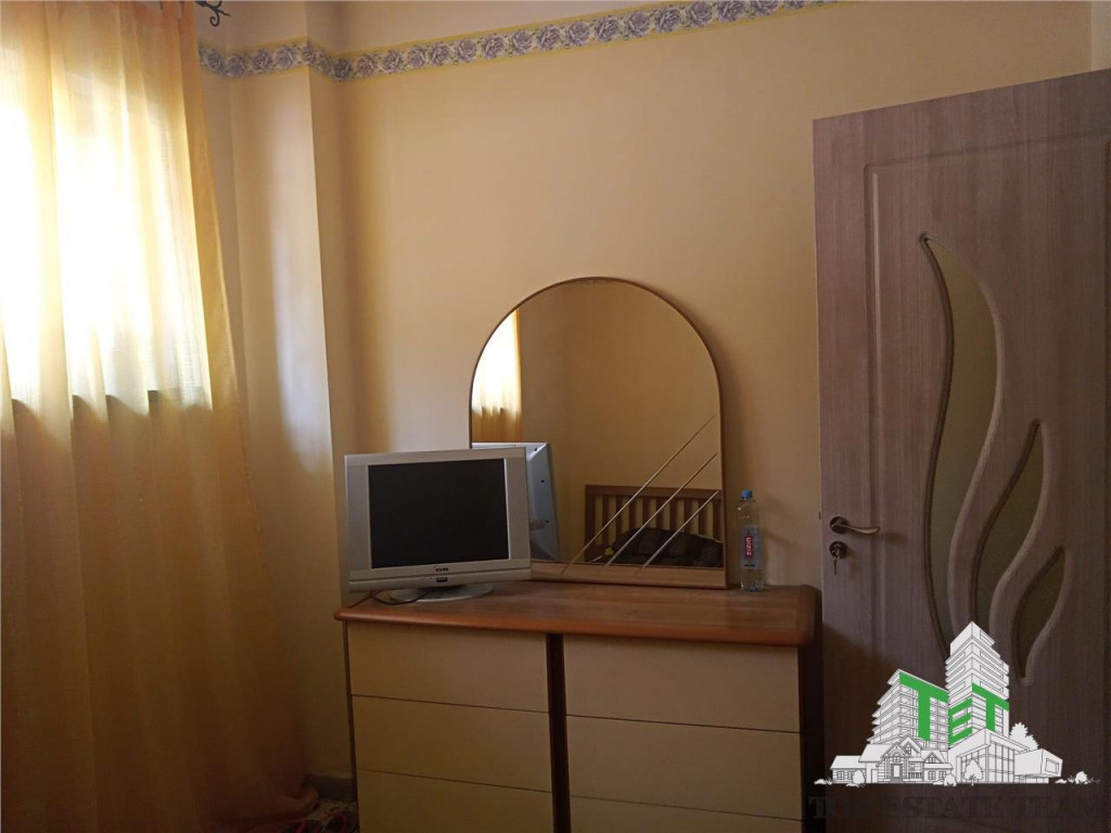 Apartament cu 2 camere de , pretabil rezidential sau office