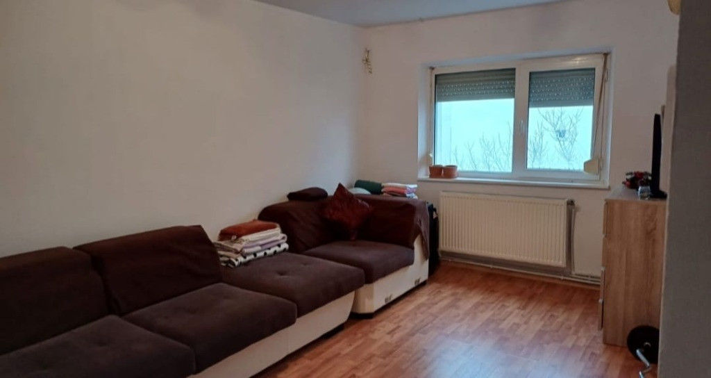 Apartament cu 2 camere,Micro 20