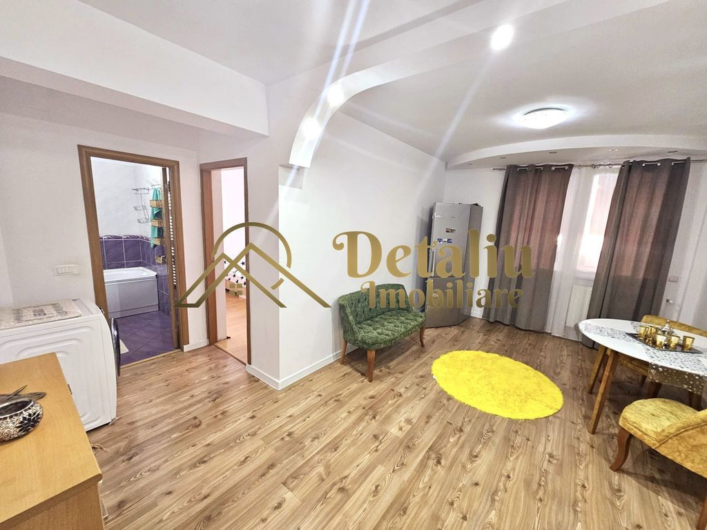 Apartament 3 camere + garaj, de inchiriat, Centru - Anghe...