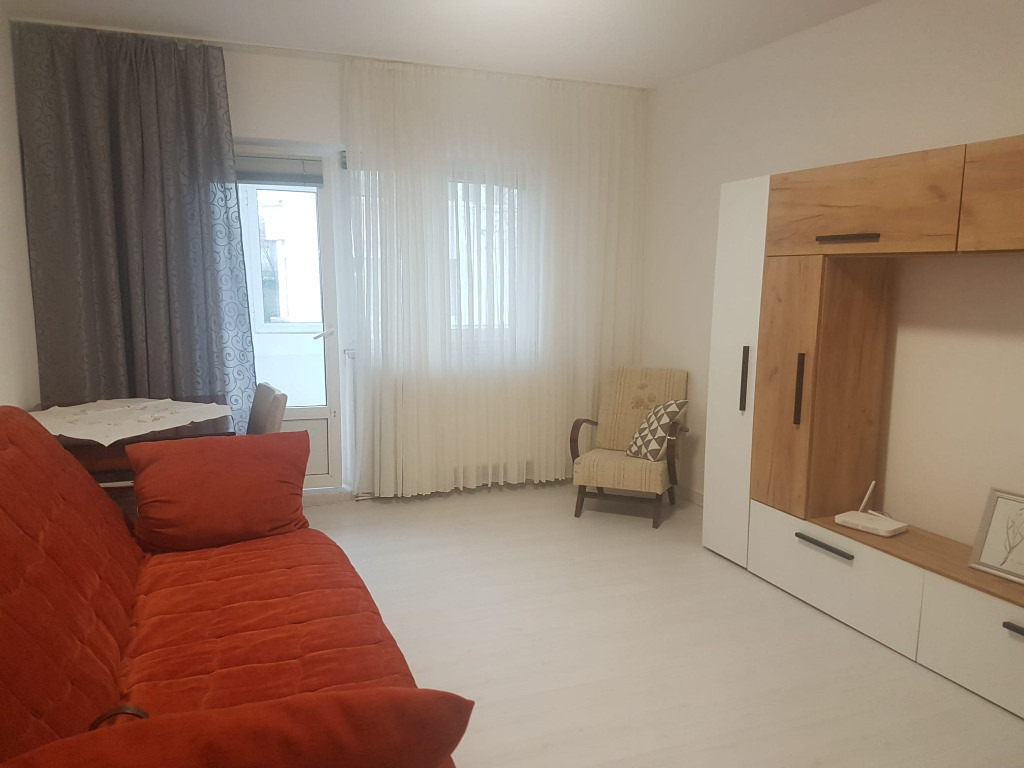 Apartament doua camere, etaj 1, mobilat frumos, spatios, beci,Cremenea