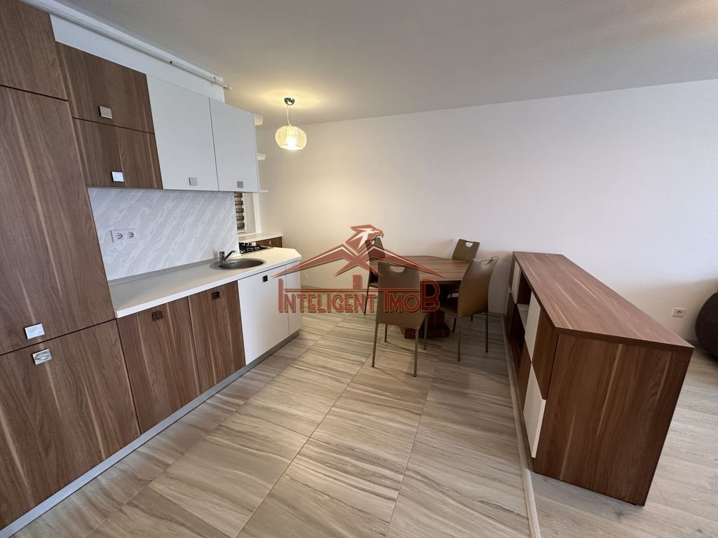 Apartament foarte spatios, utilat si mobilat modern in Se...