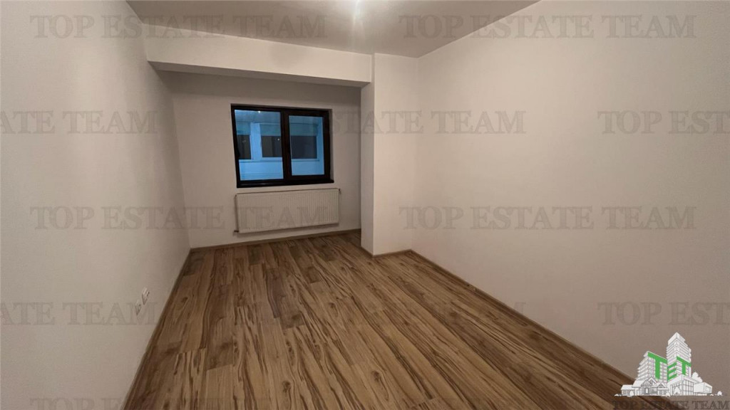 Spatiu/Apartament cu 3 camere, terasa, parcare, boxa, Metrou