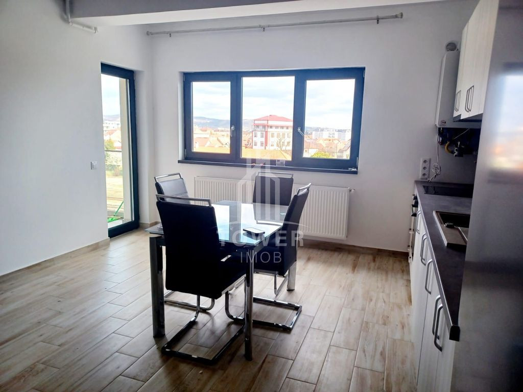 Apartament 2 camere de închiriat